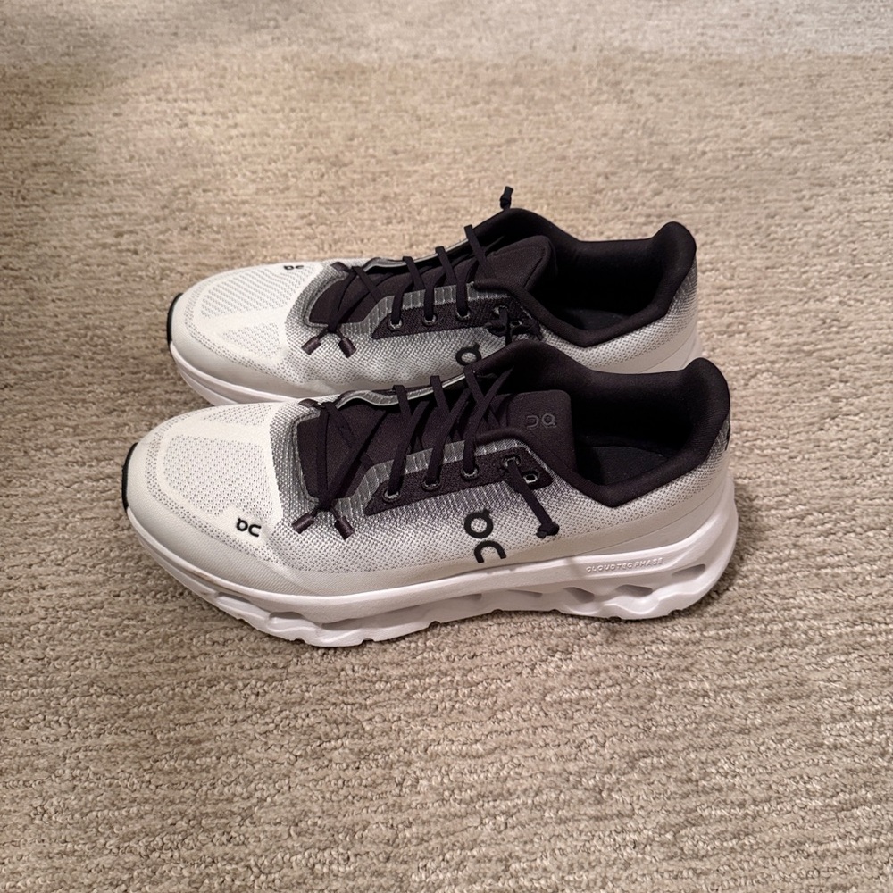 On Running Black and White Athletic Shoes - Picture 8 of 9